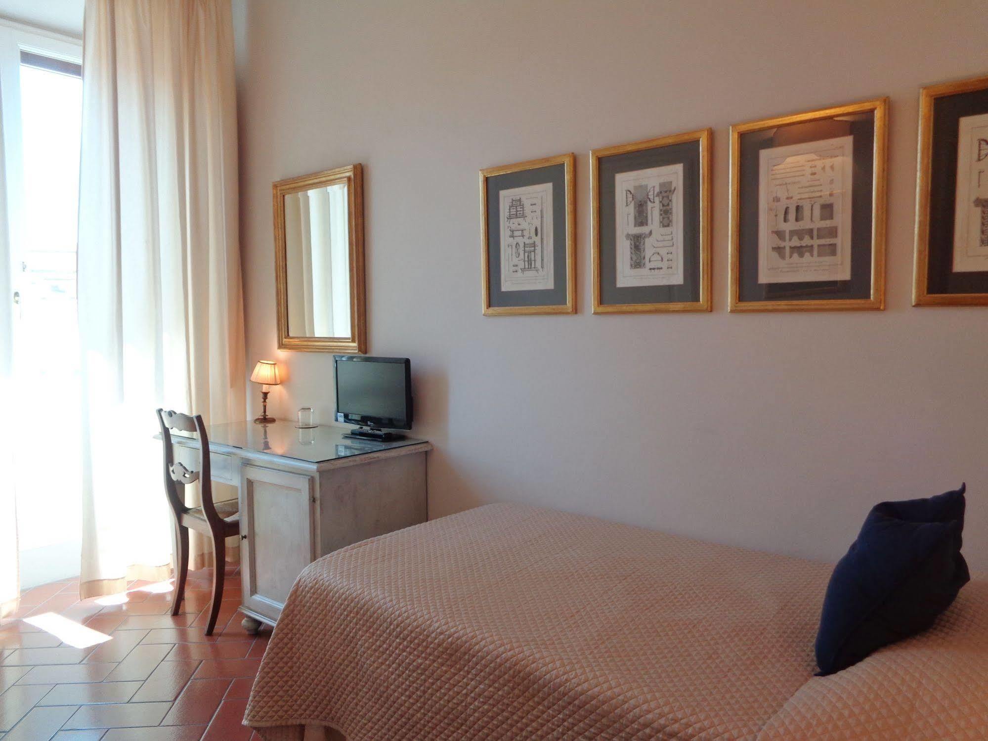 Relais Cavalcanti Pensión Florencia